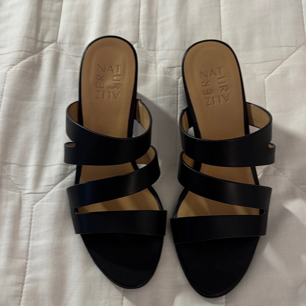 Naturalizer Beaming Women's Black Strappy Sandals Size 6.5m